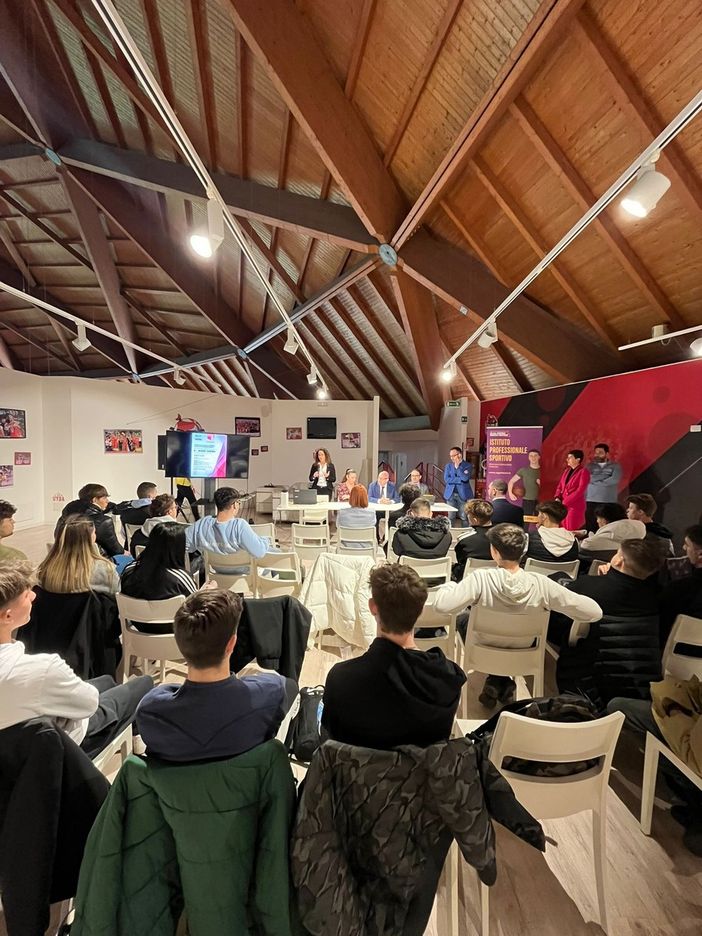 Scuola e impresa dialogano grazie ad Acof. «Ecco come creare una start-up di successo»