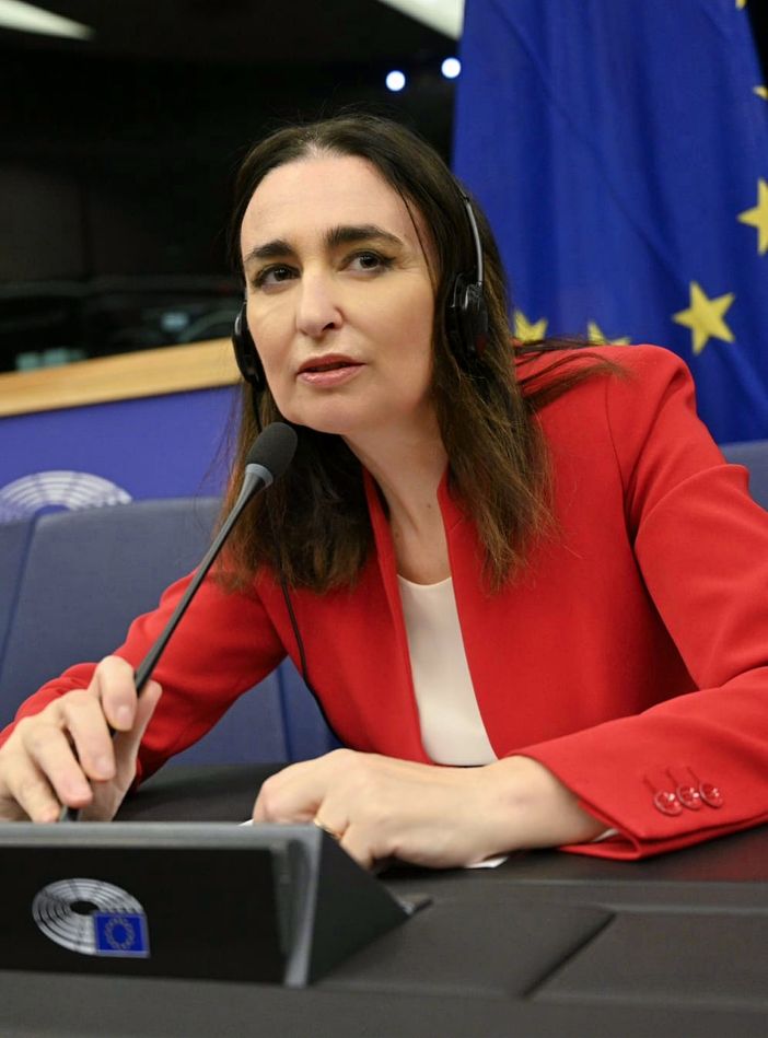 Ieri la UE ha presentato misure per bloccare importazione di prodotti cinesi realizzati violando diritti umani