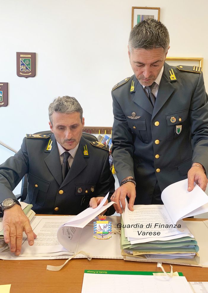 Anziani e facoltosi varesini nel mirino: la Gdf segnala 13 persone e salva 17 milioni di euro Anziani e facoltosi varesini nel mirino: la Gdf segnala 13 persone e salva 17 milioni di euro