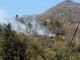 Il fronte dell'incendio (foto Comune di Induno Olona)