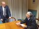 Il sindaco Antonelli (in piedi) e l'assessore Cislaghi Il sindaco Antonelli (in piedi) e l'assessore Cislaghi