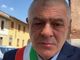 Il sindaco Puricelli fuori dalla chiesa