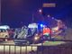 Nella foto principale: i soccorritori a Bisuschio. In basso altre immagini dell'incidente a Bisuschio e l'auto finita fuori strada in serata in via Turati a Luino