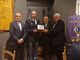 VIDEO Il Lions Club Varese premia il poliziotto che combatte il cyber bullismo