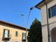 Un palo della luce nel centro di Gavirate