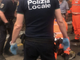 Saronno, esagitato sui binari blocca i treni. Risolutivo l’intervento della polizia locale e dei soccorsi Saronno, esagitato sui binari blocca i treni. Risolutivo l’intervento della polizia locale e dei soccorsi