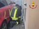 Tubo tranciato e fuga di gas ad Angera, intervengono i vigili del fuoco