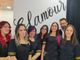 La squadra di Glamour Acconciature: da sinistra Veronica, Stefania, Arianna, Francesca, Giulia, Roberto e Benedetta La squadra di Glamour Acconciature: da sinistra Veronica, Stefania, Arianna, Francesca, Giulia, Roberto e Benedetta