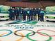 La squadra, con i due varesini Mircea e Carlo (primo e sesto da destra in foto), che curerà il ghiaccio degli impianti olimpici milanesi La squadra, con i due varesini Mircea e Carlo (primo e sesto da destra in foto), che curerà il ghiaccio degli impianti olimpici milanesi