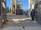 Diesel e Lucia al cancello del cimitero monumentale di Giubiano Diesel e Lucia al cancello del cimitero monumentale di Giubiano