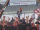 Una scena da brividi a fine gara: la curva in tripudio per Franco Lepore, commosso e applaudito da tutta la tribuna del Franco Ossola. Il vero Varese è tutto qui