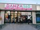 FOTO. Prosegue la protesta di insegnanti e ballerine di Scuola Danza360 di Besozzo