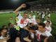 Stefano Bettinelli in trionfo dopo Varese-Novara di venerdì 13 giugno 2014 al Franco Ossola: biancorossi salvi in B, azzurri retrocessi in C (foto Ezio Macchi)