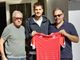 Sindrit Guri con il ds Raineri e Rosati e, sotto, abbracciato dopo un gol