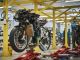Un linea produttiva dello stabilimento della Schiranna di Mv Agusta
