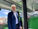 Il sindaco di Varese Davide Galimberti a bordo di un nuovo autobus elettrico