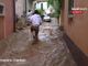 FOTO E VIDEO. Muro d'acqua sull'alto Varesotto. A Brusimpiano strade come fiumi, a Gavirate crolla controsoffitto in un centro commerciale FOTO E VIDEO. Muro d'acqua sull'alto Varesotto. A Brusimpiano strade come fiumi, a Gavirate crolla controsoffitto in un centro commerciale