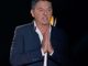 Teo Mammucari durante la trasmissione &quot;Belve&quot; su Rai 2