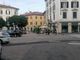 Piazza Beccaria chiusa al traffico venerdì e sabato sera, così come via Vetera