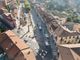Viale Garibaldi dall'alto, una delle vie dello shopping del centro di Gavirate