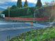 Il semaforo sulla superstrada a Malgesso che verrà sostituito da una rotonda