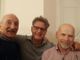 Valerio Crugnola, a sinistra, e Daniele Zanzi, a destra, dopo il successo elettorale del 2016. In mezzo a loro il candidato di Varese 2.0 Massimiliano Condello