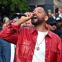 Will Smith sorprende Londra, canta i suoi successi in uno show in strada - Video