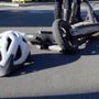 Auto contro monopattino a incrocio, morto 26enne a Milano