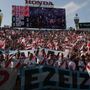 Tifoso del River Plate brucia l'auto, poi con soldi assicurazione vola al Mondiale per Club - Video