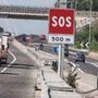 Roma, scontro auto-moto sul Gra: due feriti