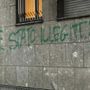 Una delle scritte apparse nelle scorse ore a Busto