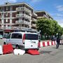 Il van e l'autobus dopo l'incidente Il van e l'autobus dopo l'incidente