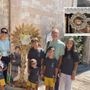 La famiglia Tacchi ad Assisi, nel riquadro la reliquia esposta stamattina in San Michele