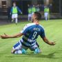 La Pro cerca i gol salvezza di Giacomo Beretta, attaccante varesino di 33 anni (foto Aurora Pro Patria 1919 - Official)