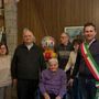 I festeggiamenti per i 100 anni della signora Teresa Cremona (foto dalla pagina Facebook del sindaco Premazzi) I festeggiamenti per i 100 anni della signora Teresa Cremona (foto dalla pagina Facebook del sindaco Premazzi)