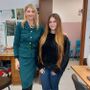 Emily Botton con la dirigente scolastica Carmen Sferlazza