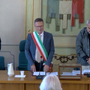 Il giuramento del nuovo sindaco di Laveno Mombello Bruno Bresciani