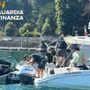Sequestrate sul Lago Maggiore quattro imbarcazioni con motori manomessi e affittate a turisti senza patente nautica