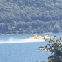Valle Cannobina, la pioggia doma l’incendio: Canadair in azione per la bonifica Valle Cannobina, la pioggia doma l’incendio: Canadair in azione per la bonifica