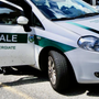 Un'auto della polizia locale di Vergiate (foto d'archivio)
