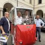 VIDEO. Pedalando insieme è più bello andare a scuola. E anche scoprire la città