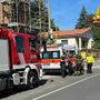 L'intervento dei soccorsi per un infortunio sul lavoro a Caronno Pertusella L'intervento dei soccorsi per un infortunio sul lavoro a Caronno Pertusella