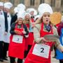 Sesto Calende pronta per la Pancake Run: la corsa con la padella facendo saltare il pancake senza farlo cadere Sesto Calende pronta per la Pancake Run: la corsa con la padella facendo saltare il pancake senza farlo cadere