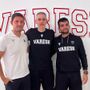 Ioannis Kastritis al centro tra Zach Sogolow e Maksim Horowitz