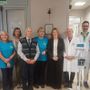 Due doni per umanizzare le cure: al Day Hospital Oncologico di Varese una nuova strumentazione e una campanella per celebrare la fine delle terapie Due doni per umanizzare le cure: al Day Hospital Oncologico di Varese una nuova strumentazione e una campanella per celebrare la fine delle terapie