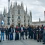 Un momento del flash mob in piazza Duomo a Milano