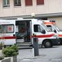 Tragedia sul lavoro in Ossola, 48enne muore schiacciato tra un camion e un muro Tragedia sul lavoro in Ossola, 48enne muore schiacciato tra un camion e un muro
