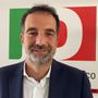 Alessandro Alfieri. Sotto, con la segretaria nazionale del Pd Elly Schlein e la segretaria provinciale di Varese Alice Bernardoni