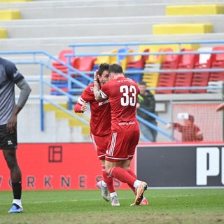 Guanziroli-gol, la festa (Foto Galbiati)