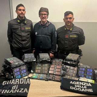 Ucraino fermato al valico di Brogeda con 45 chili di hashish